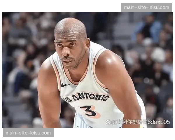 比尔在快船重获新生 哈登保罗喂球激活其无球跑动