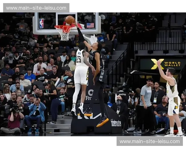 文班亚马二月封盖数据领跑联盟 其护筐能力已改变马刺整体防守体系