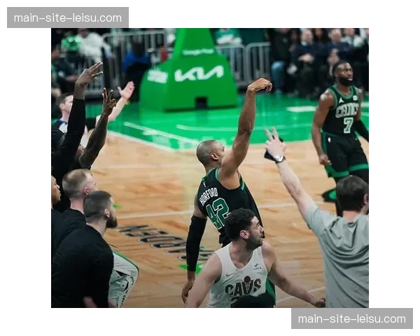 凯尔特人11.3%概率列第四 双探花组合仍具冲冠实力 凯尔特人11.3%概率列第四 双探花组合仍具冲冠实力